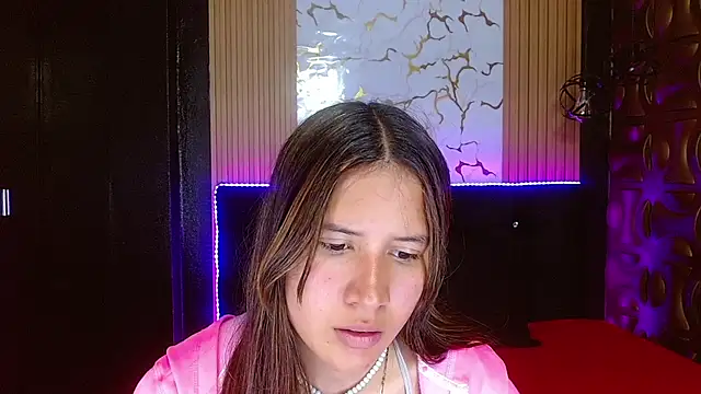 Snapshot of tinibunny chatting on 10-22-25, 08:08 tinibunny online show from 10-22-25, 08:08
