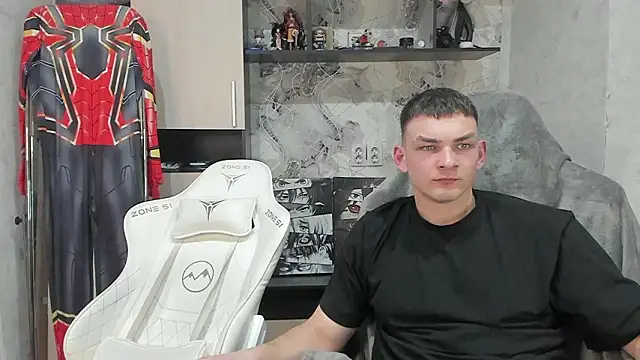 MIKE GOD19 online show from 02-11-26, 05:40