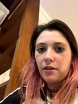 Snapshot of Mustbethemoney1234 chatting on 10-12-25, 03:27 Mustbethemoney1234 online show from 10-12-25, 03:27