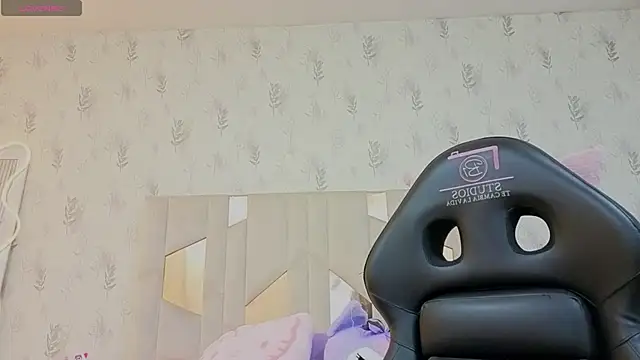 MARIANA TAY1 online show from 04-25-26, 03:09