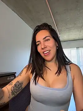 Lolathebaddie online show from 02-01-26, 05:33