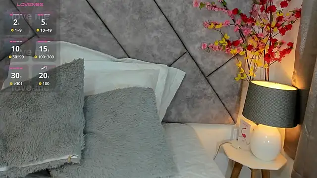  naylaa  online show from 04-16-26, 03:07