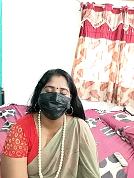 tamil-aunt online show from 11-09-25, 04:22