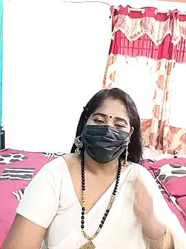 tamil-aunt online show from 11-10-25, 06:23