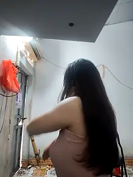 Snapshot of pusi_xinh chatting on 10-11-25, 01:49 pusi xinh online show from 10-11-25, 01:49