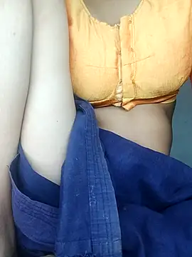 Snapshot of Cute_Dolly89 chatting on 10-17-25, 05:48 Cute Dolly89 online show from 10-17-25, 05:48