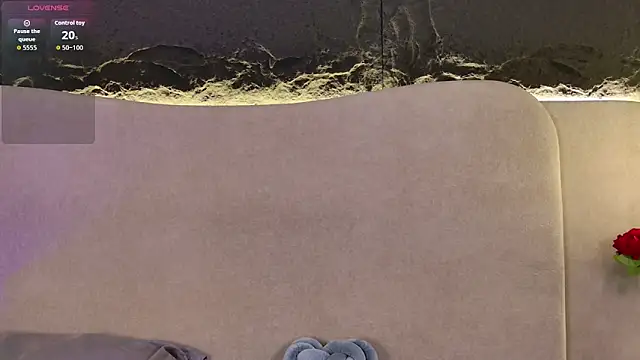 AmyCarammel online show from 11-12-25, 04:40