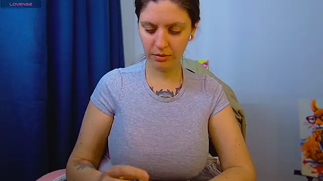 Snapshot of Ann_mikela chatting on 05-26-26, 03:41 Ann mikela online show from 05-26-26, 03:41