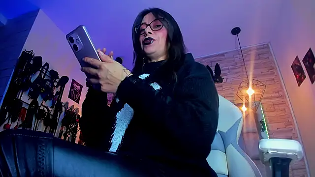 Evangelinejoness  online show from 04-25-26, 11:46