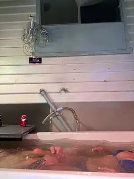 Snapshot of jayylizz69 chatting on 10-27-25, 03:27 jayylizz69 online show from 10-27-25, 03:27