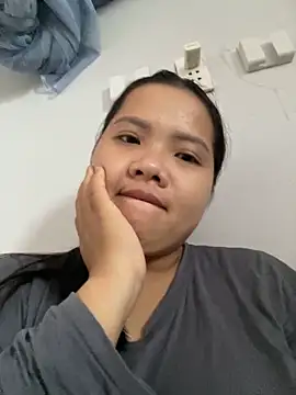 Snapshot of anne_baby2k chatting on 10-26-25, 05:57 anne baby2k online show from 10-26-25, 05:57