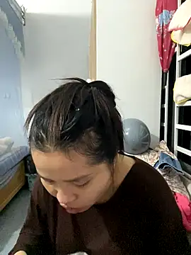 Snapshot of anne_baby2k chatting on 10-29-25, 10:50 anne baby2k online show from 10-29-25, 10:50