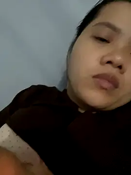 Snapshot of anne_baby2k chatting on 11-05-25, 10:37 anne baby2k online show from 11-05-25, 10:37