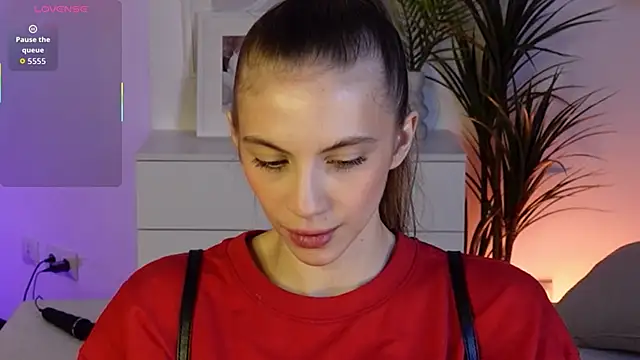 Snapshot of mia_silkk chatting on 11-24-25, 06:13 mia silkk online show from 11-24-25, 06:13