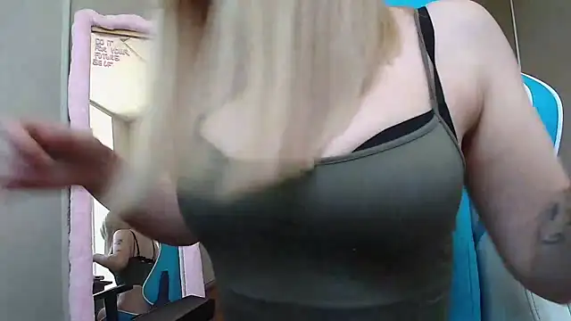 LizzyCumm online show from 03-12-26, 09:37