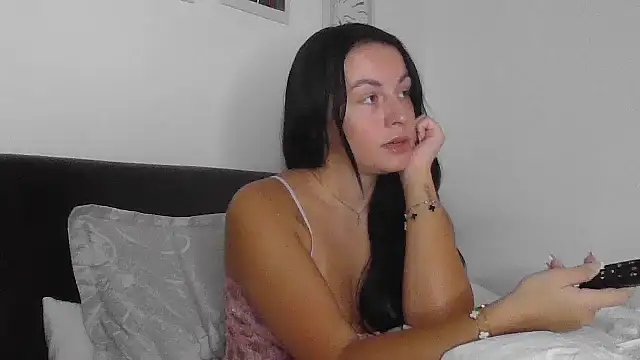 AlecsandraMae online show from 10-15-25, 07:58
