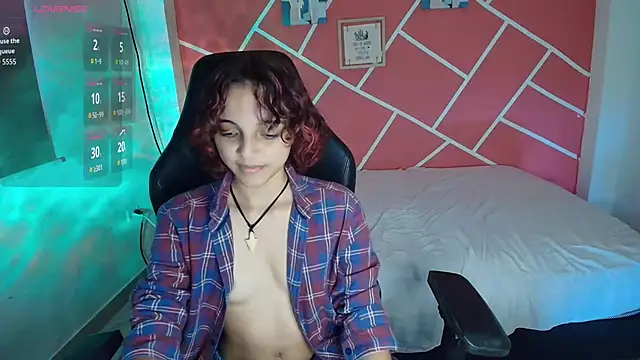 Snapshot of sweety_dreambaby chatting on 11-19-25, 03:12 sweety dreambaby online show from 11-19-25, 03:12