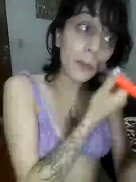 Snapshot of issa_bunny chatting on 10-13-25, 02:33 issa bunny online show from 10-13-25, 02:33