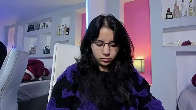 HollyPeach online show from 04-03-26, 01:20