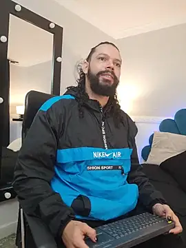 AlukardBig online show from 11-08-25, 01:11