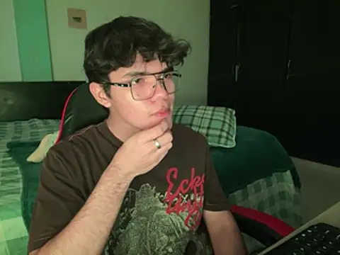 Im Camii online show from 06-25-26, 06:01