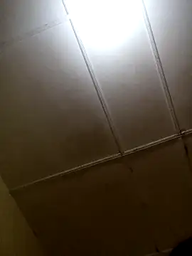 Snapshot of Expose_Queen chatting on 11-17-25, 08:36 Expose Queen online show from 11-17-25, 08:36