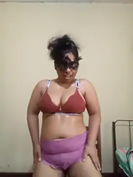 Expose Queen online show from 03-14-26, 06:19