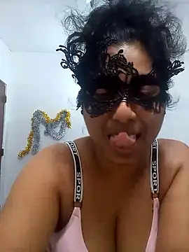 Expose Queen online show from 06-06-26, 08:13