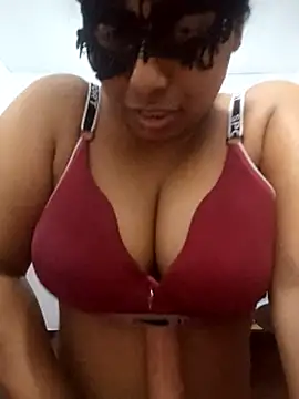 Expose Queen online show from 06-19-26, 06:34