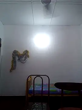 Expose Queen online show from 06-24-26, 05:12