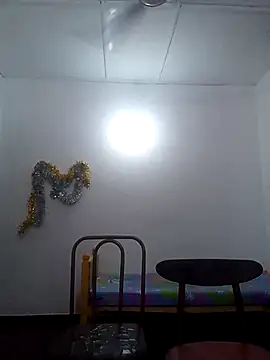 Expose Queen online show from 07-15-26, 06:35