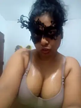 Expose Queen online show from 07-28-26, 05:12