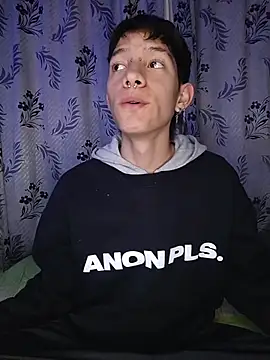 heyy noah11 online show from 11-10-25, 01:15