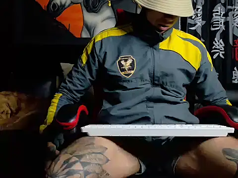 Molotov Explosive online show from 10-29-25, 04:26