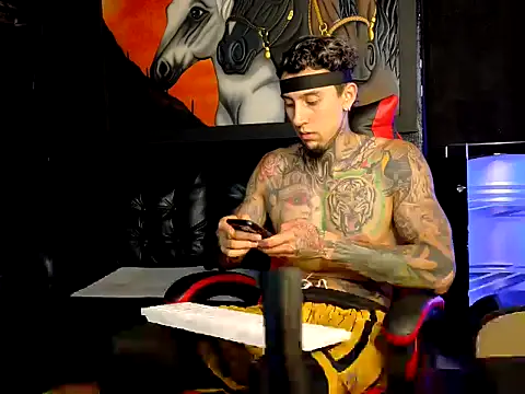 Molotov Explosive online show from 11-24-25, 10:20