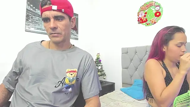 Snapshot of Sofi_And_Santy chatting on 01-15-26, 12:26 Sofi And Santy online show from 01-15-26, 12:26