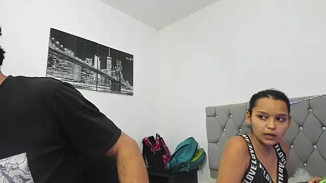 Snapshot of Sofi_And_Santy chatting on 02-01-26, 01:15 Sofi And Santy online show from 02-01-26, 01:15