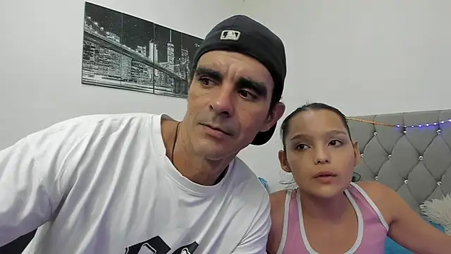 Snapshot of Sofi_And_Santy chatting on 02-08-26, 01:20 Sofi And Santy online show from 02-08-26, 01:20