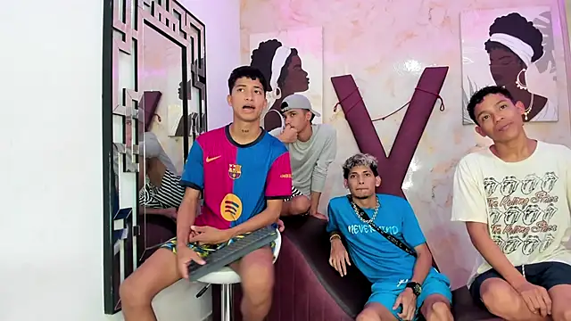 EMPIRE BOYS1 online show from 01-31-26, 07:34