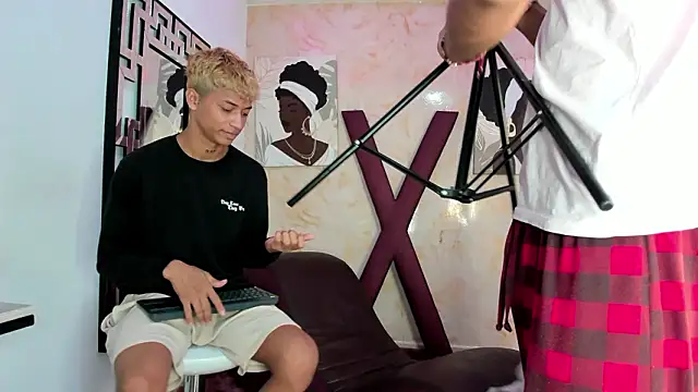 EMPIRE BOYS1 online show from 03-30-26, 07:37