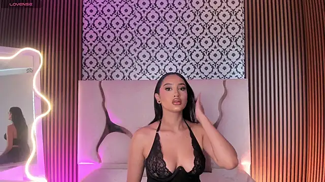 BEELLA TAY1 online show from 02-22-26, 12:15