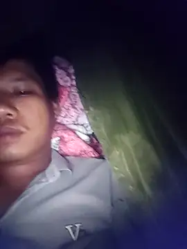 Snapshot of Dothanhthuan555 chatting on 11-17-25, 04:13 Dothanhthuan555 online show from 11-17-25, 04:13