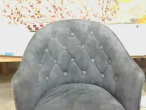 Snapshot of hii_tanisha chatting on 11-14-25, 05:06 hii tanisha online show from 11-14-25, 05:06