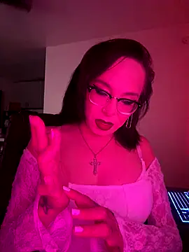 MiniMonroe online show from 10-17-25, 07:33