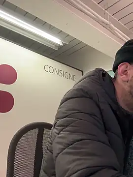 AlexGogo23 online show from 01-08-26, 06:37