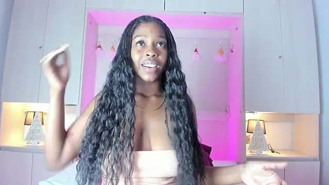 Snapshot of MaraBaker chatting on 11-20-25, 07:57 MaraBaker online show from 11-20-25, 07:57