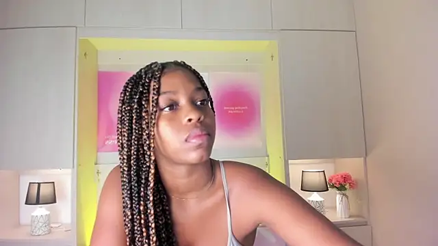 MaraBaker online show from 02-02-26, 11:42