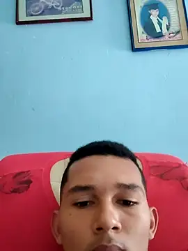 Rayangiss online show from 11-18-25, 03:38