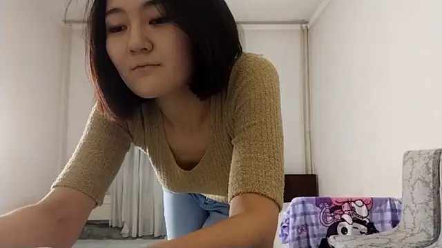 Lyndasilk online show from 12-01-25, 04:23