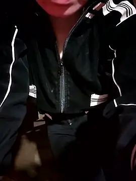 LeanaLy online show from 12-16-25, 12:32